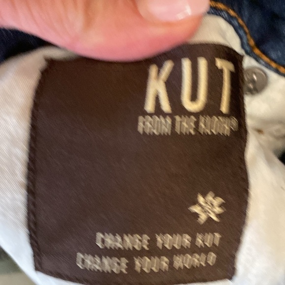 Kut From the Kloth Women’s Baby Bootcut Jeans Mid Rise Medium Wash Size 8S Denim - Picture 13 of 14